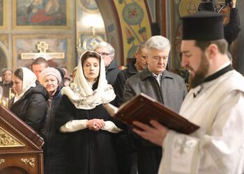 Порошенко посетили литургию на Крещение в Михайловском соборе