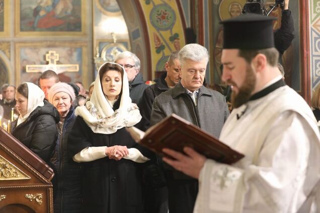 Порошенко посетили литургию на Крещение в Михайловском соборе