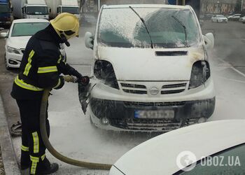 В Киеве на территории АЗС загорелся автомобиль. Подробности ЧП и фото