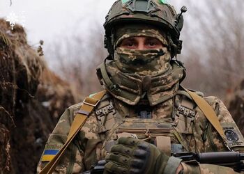 'Огневой режим 24/7': артиллеристы на Волчанском направлении ударили по позициям РФ и обезвредили более 30 оккупантов. Видео