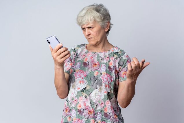 Співробітники мобільних компаній масово дурять абонентів