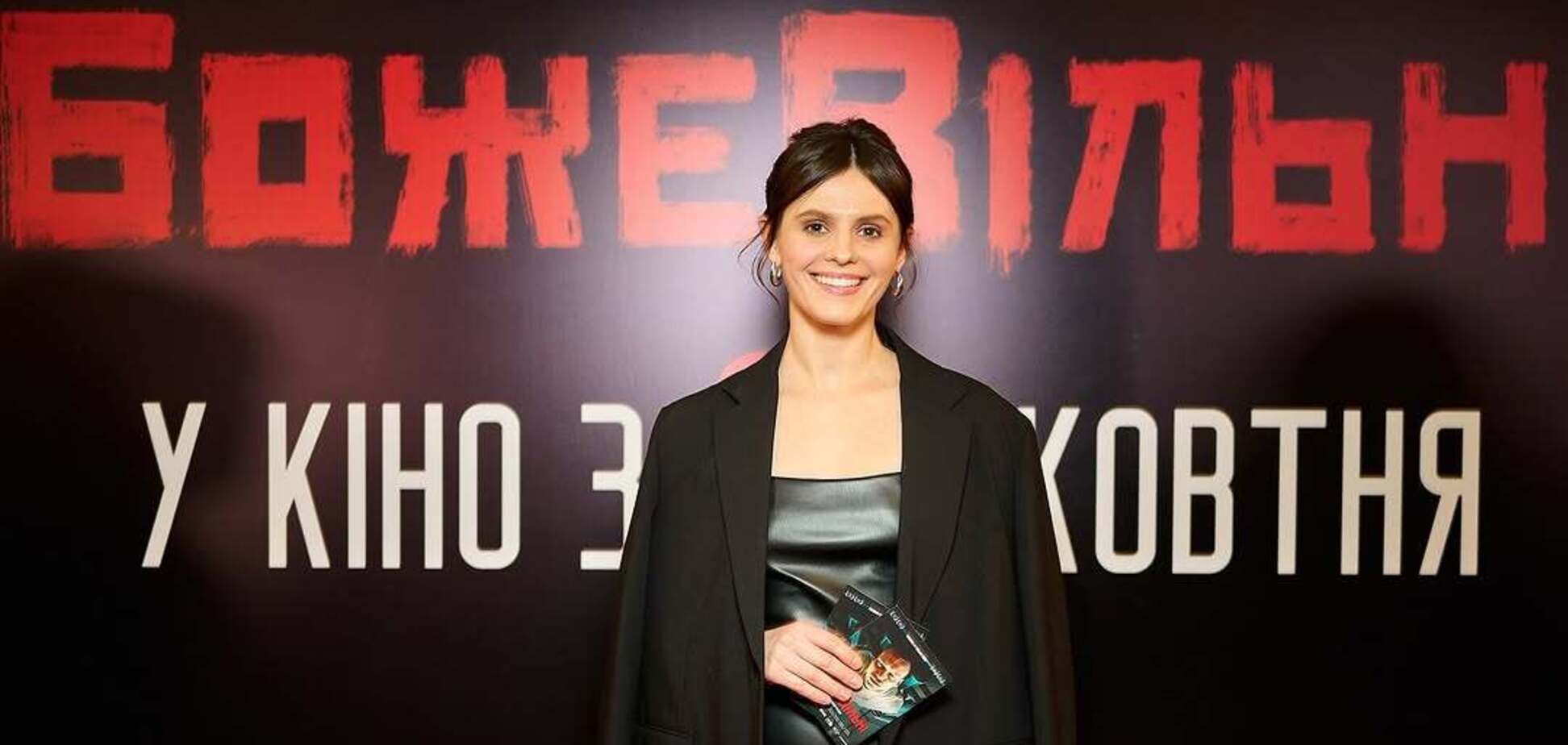 Виставляв чорні квадратики в соцмережі. Зірка 'Кріпосної' розповіла про фальшиву підтримку від російського колеги з Москви