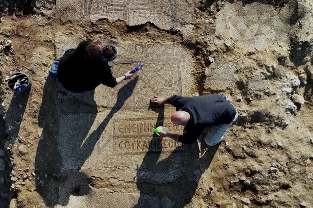 В Израиле нашли византийский монастырь, которому 1500 лет: внутри была мозаика с Божьим благословением