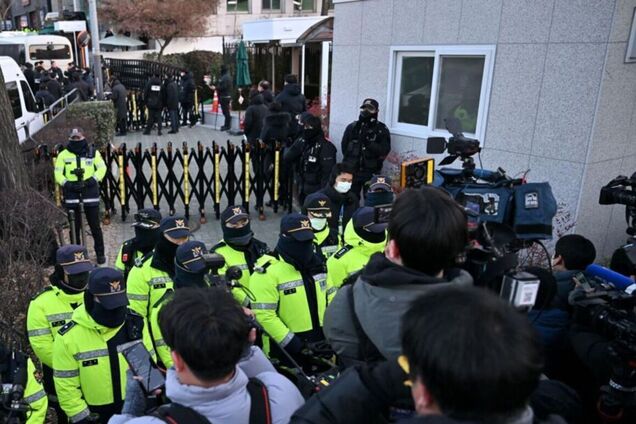 У Південній Кореї суд знову видав ордер на арешт відстороненого президента