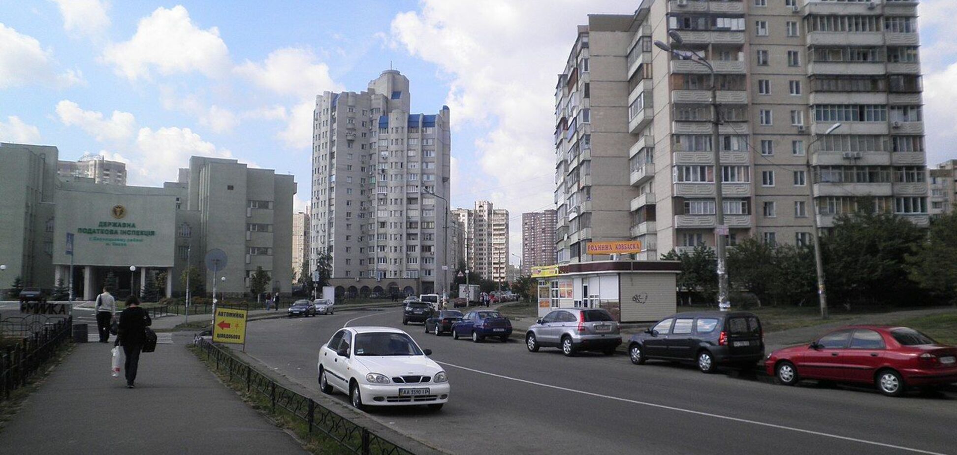 Песок и строительные краны: в сети показали, как выглядели Позняки в Киеве в 1988 году. Архивное фото