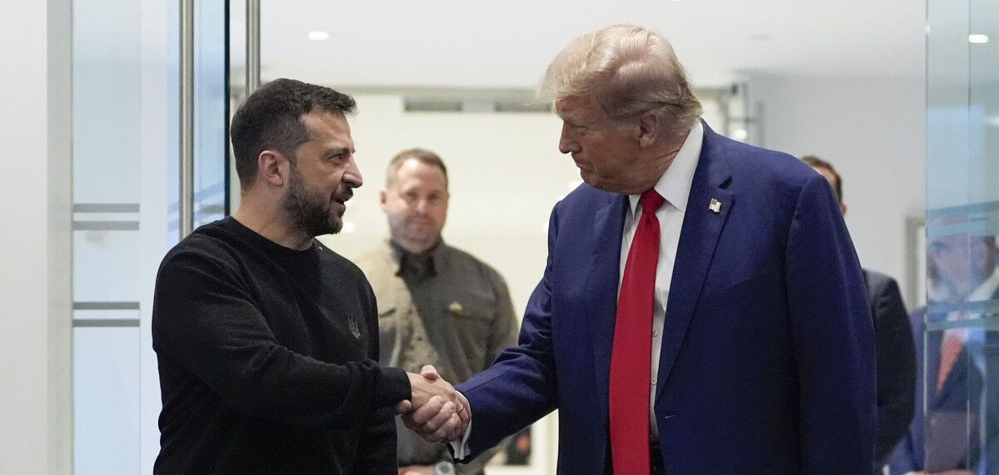 В команде Трампа пересматривают подход к окончанию войны в Украине в пользу Киева – FT