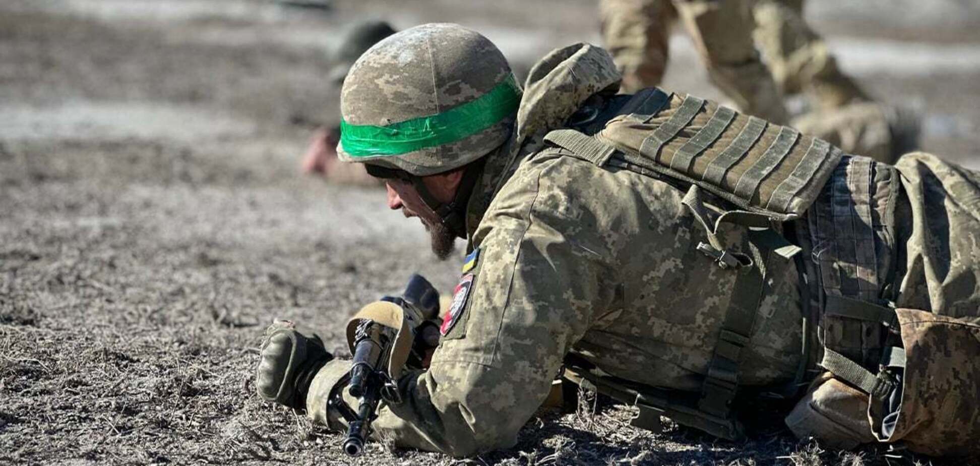 В Раде поддержали законопроект о базовой военной подготовке: затронет ли решение юношей, находящихся за рубежом, и женщин
