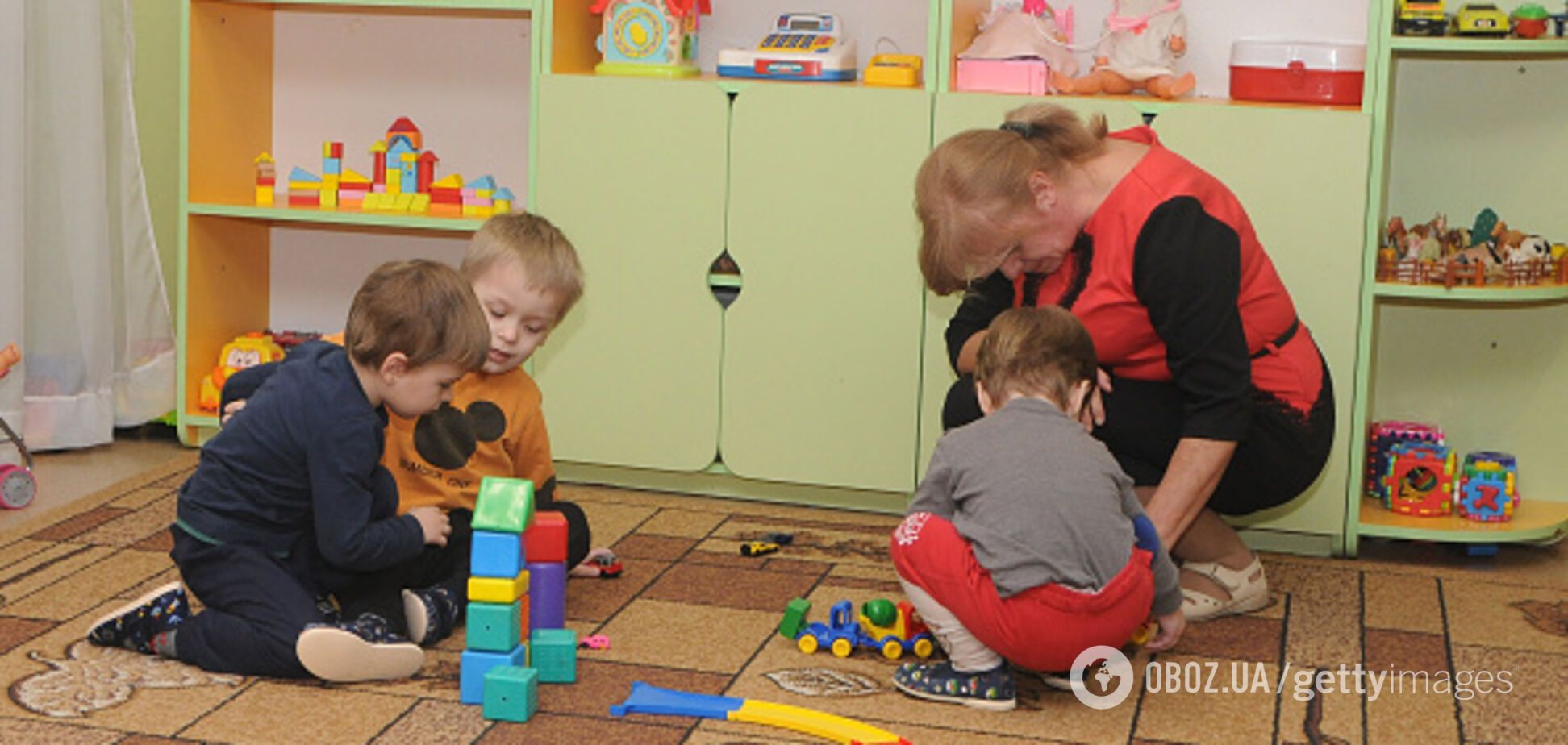 Навантаження збільшили, зарплати не підвищили: освітня омбудсменка звернулася до ВР та МОН через порушення прав педагогів у дитсадках України