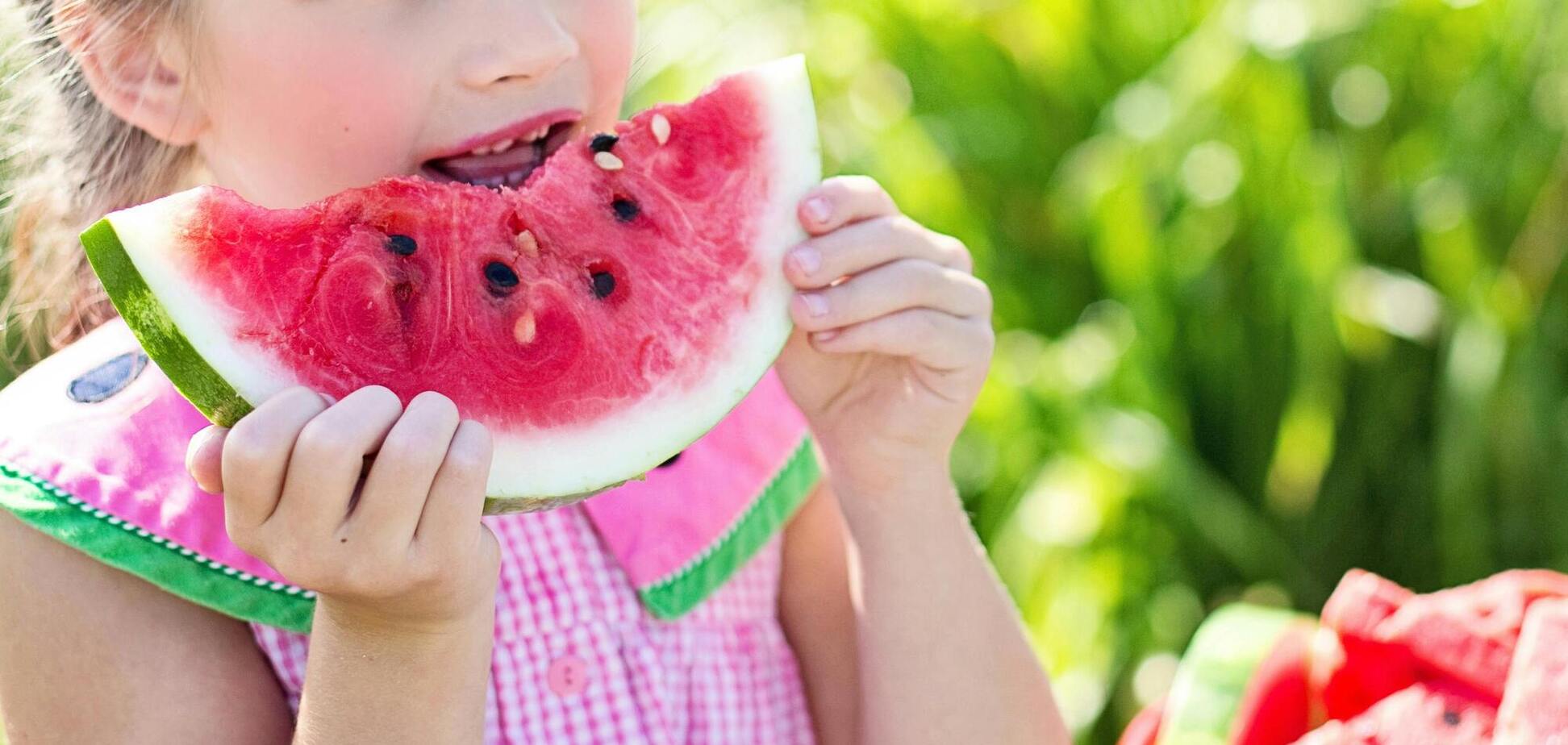 Чи можна дітей обмежувати у їжі: відповідає експерт