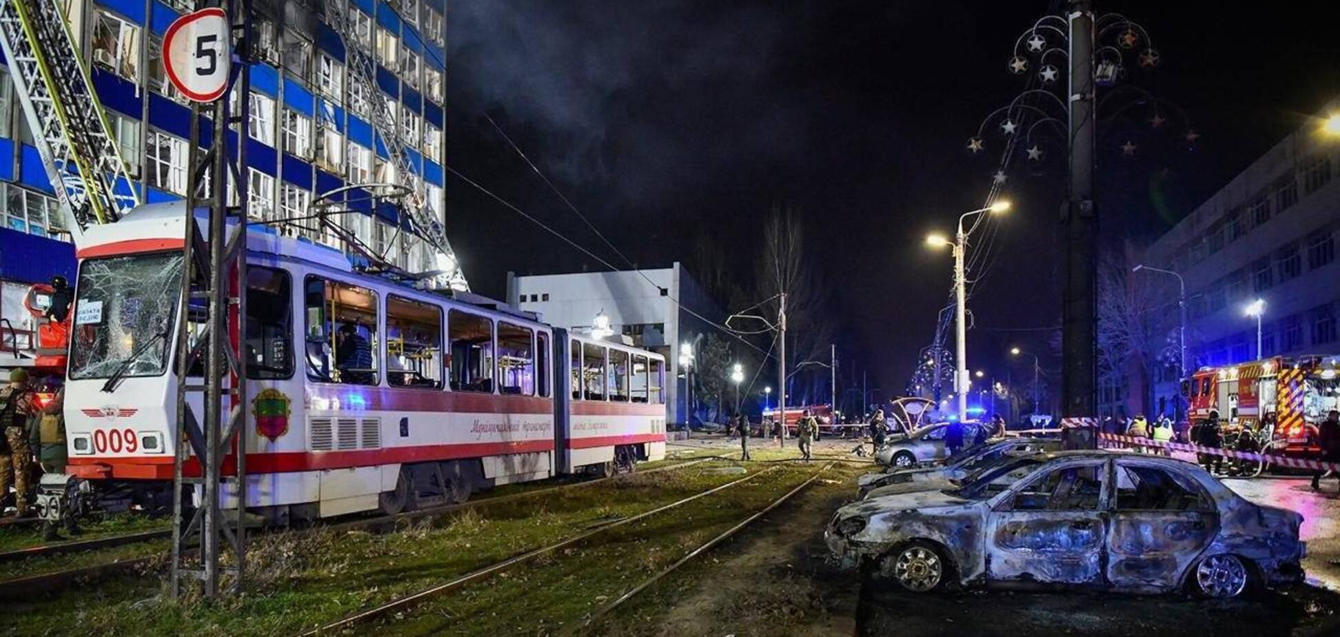 Россияне убили 13 человек: в сети показали, как выглядит место атаки врага по Запорожью. Видео