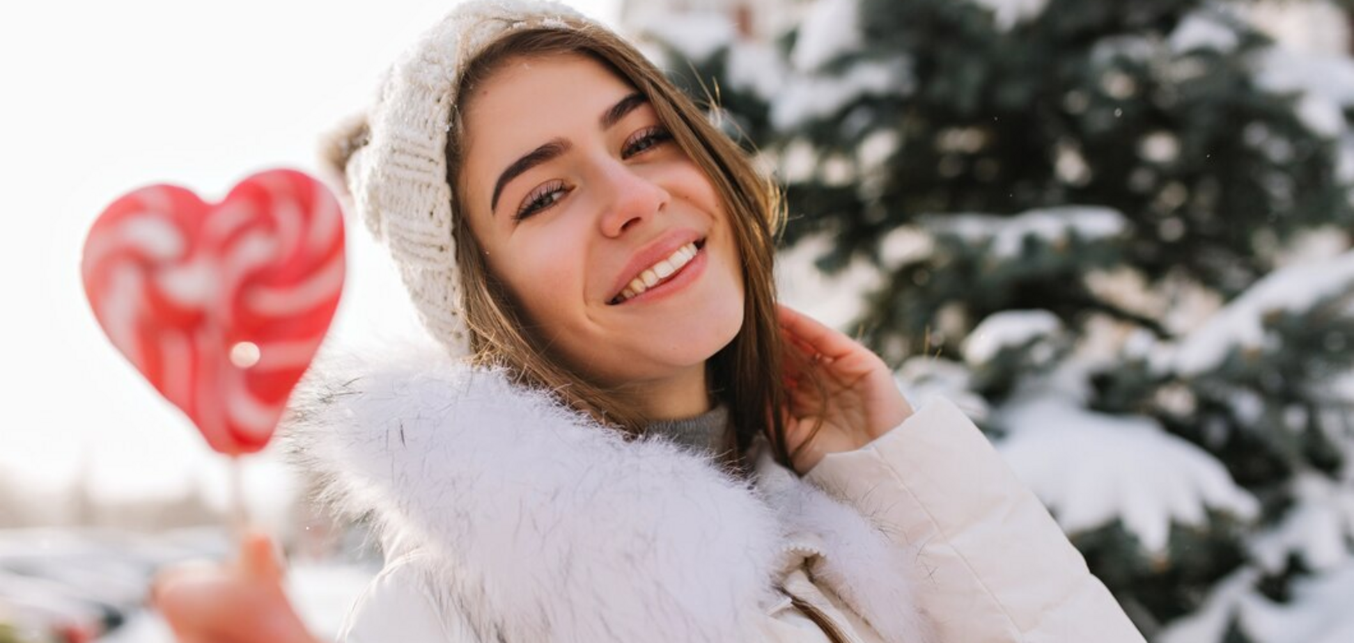 Привітання на Тетянин день: листівки, картинки, найкращі побажання для подруг, рідних і колег