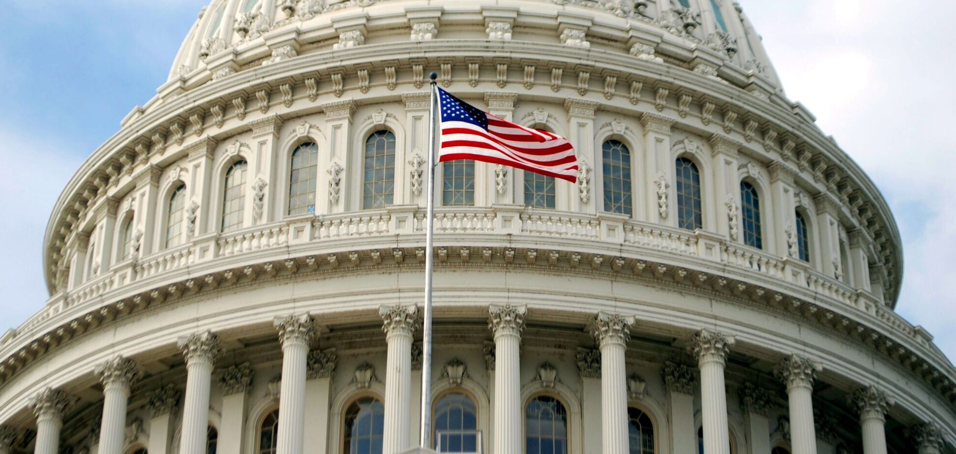 До Сенату США внесли резолюцію про передачу Україні $10 млрд заморожених активів РФ щомісяця: що відомо
