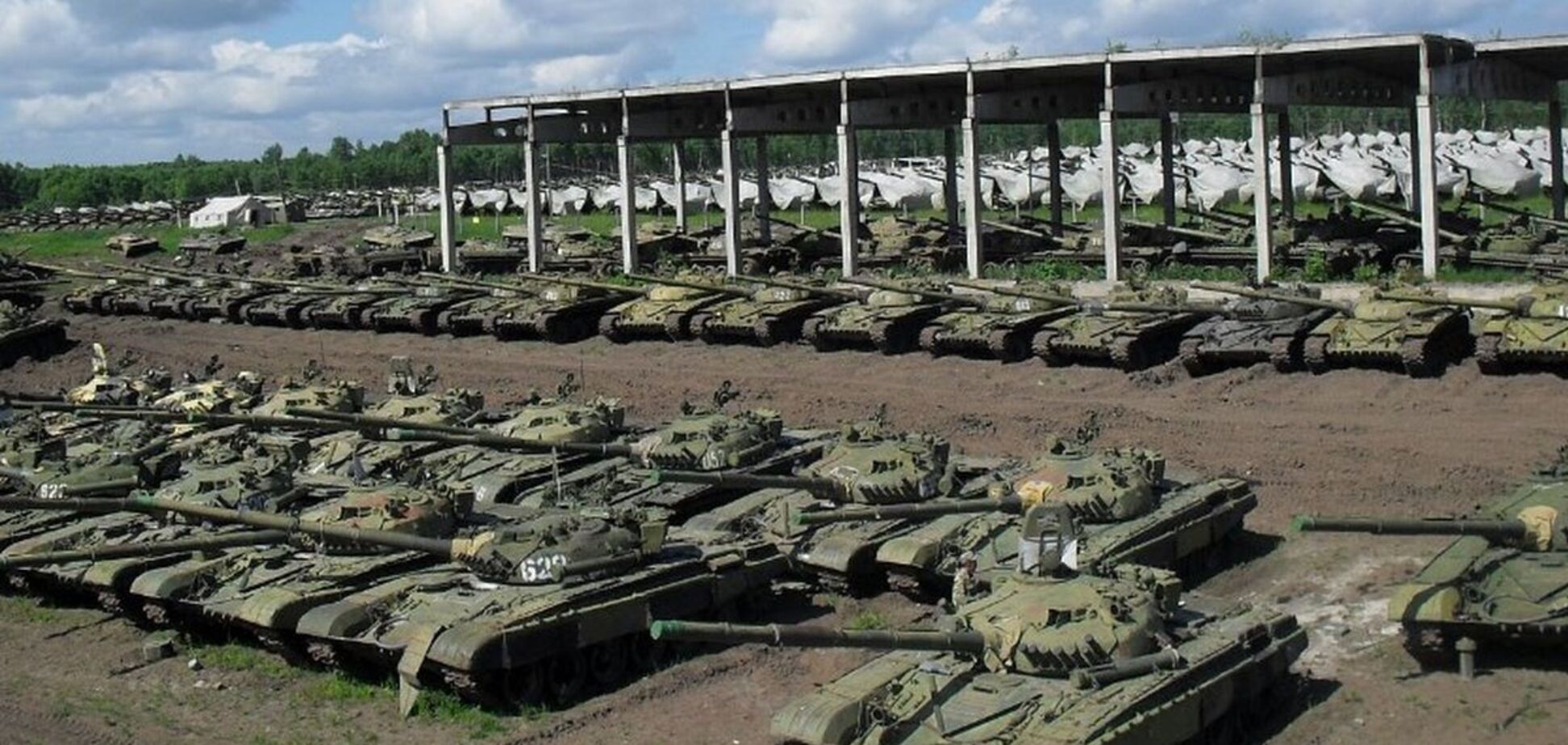 російські танки