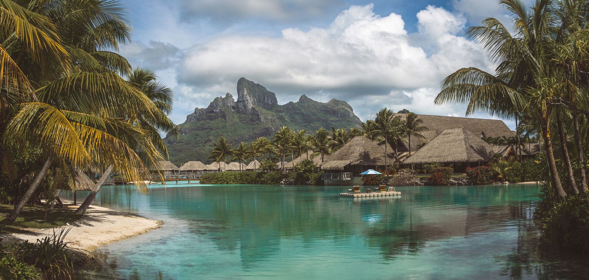 Туристка, побывавшая в 100 странах, назвала самое красивое место в мире