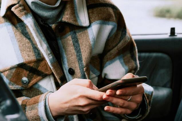 Иллюстрация к водительским услугам в Дії