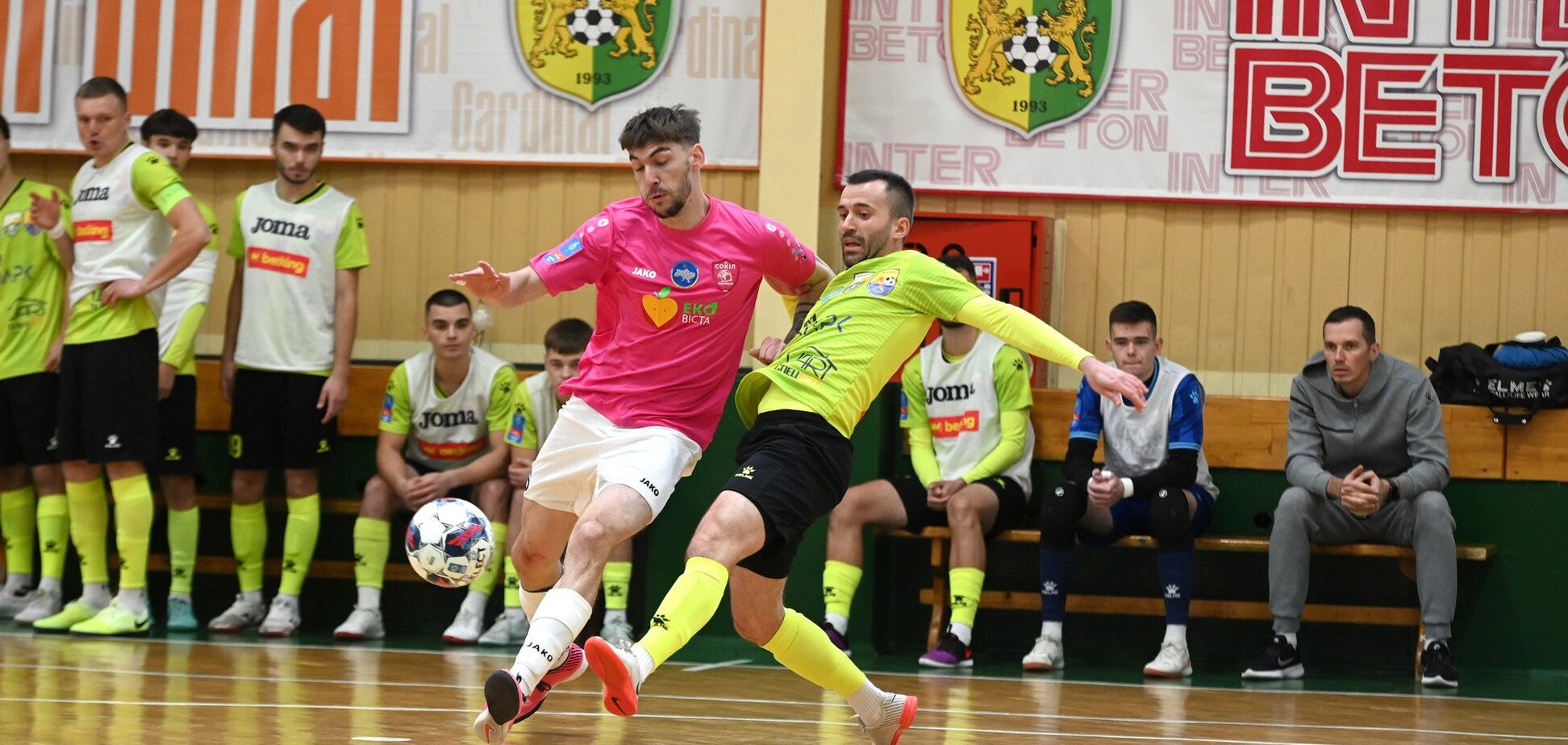 Яркий футзал от betking Экстра-лиги: центральный матч завершился ничьей