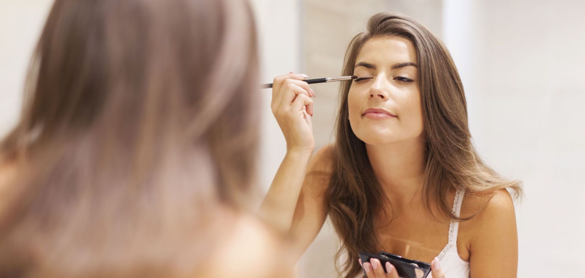 Ніколи так не робіть: три помилки з макіяжем, які були звичними для покоління Х