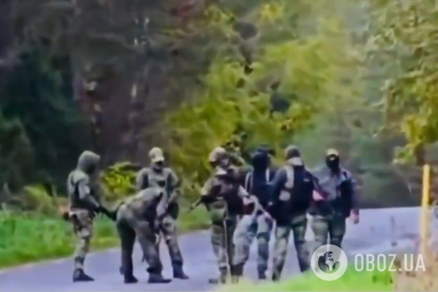 'Нічого екстремального не відбувається': в Естонії прокоментували появу на кордоні з Росією 'зелених чоловічків'. Відео