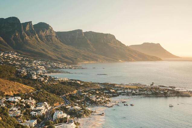 Куда поехать в декабре: лучшие жаркие направления