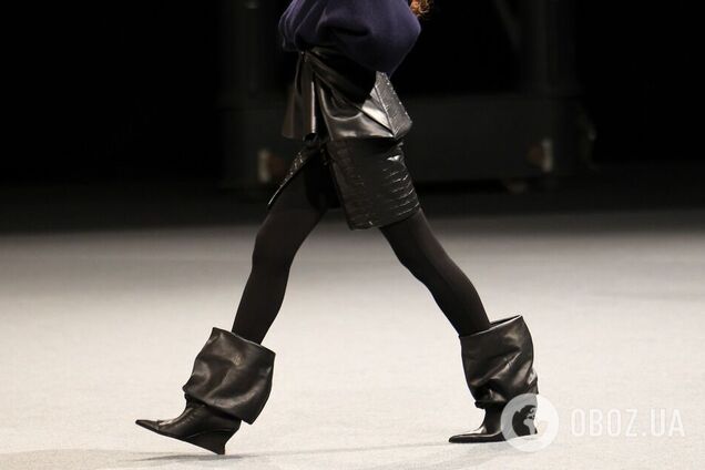 Обувной тренд 2000-х вернулся на модные подиумы: что такое 'перевернутый' каблук
