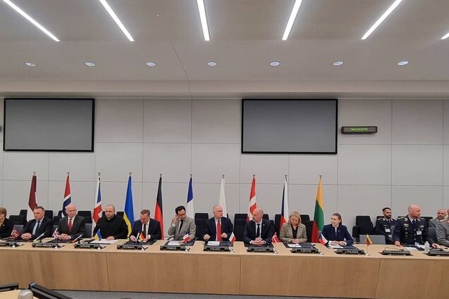 В Брюсселе прошло очередное заседание в формате 'Рамштайн': новую помощь Украине анонсировали 19 союзников