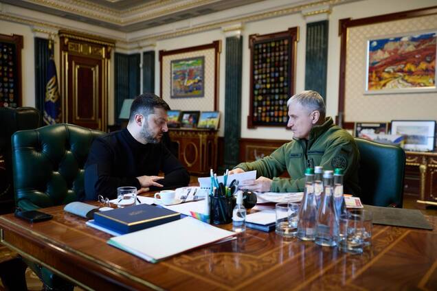 'Система Путіна не витримає протистояння, у яке він завів Росію': Зеленський заслухав доповідь керівника СЗР і озвучив головні тези