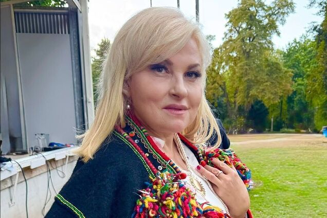 Народна артистка України підслухала діалог фанатів 'русского міра' в потягу і втрутилась: відповідь довела її до сліз
