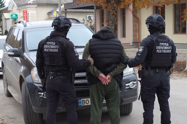 На Тернопільщині чоловіки 'підрізали' автівку ТЦК і 'відбили' мобілізованого, є постраждалий: подробиці, відео та фото