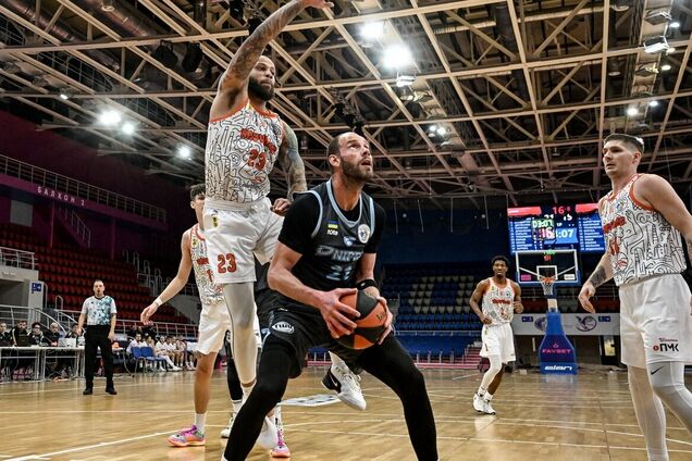 'Дніпро' з боєм переміг 'Кривбас'. Тріумф 'Київ-Баскета'. Результати Суперліги Favbet 19 жовтня