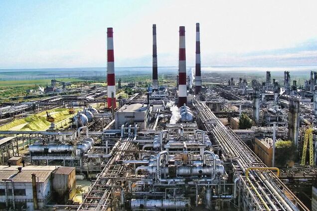 Атакованный Украиной российский ГПЗ остановил прием газа из Казахстана: что известно