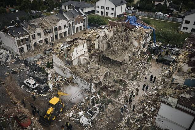 Пока Трамп играет с Путиным в 'две недели', россияне в 2025 году убили уже 1899 мирных украинцев