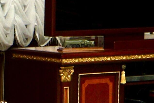 Лукашенко показал, как выглядит пусковая установка 'Орешника'. Фото