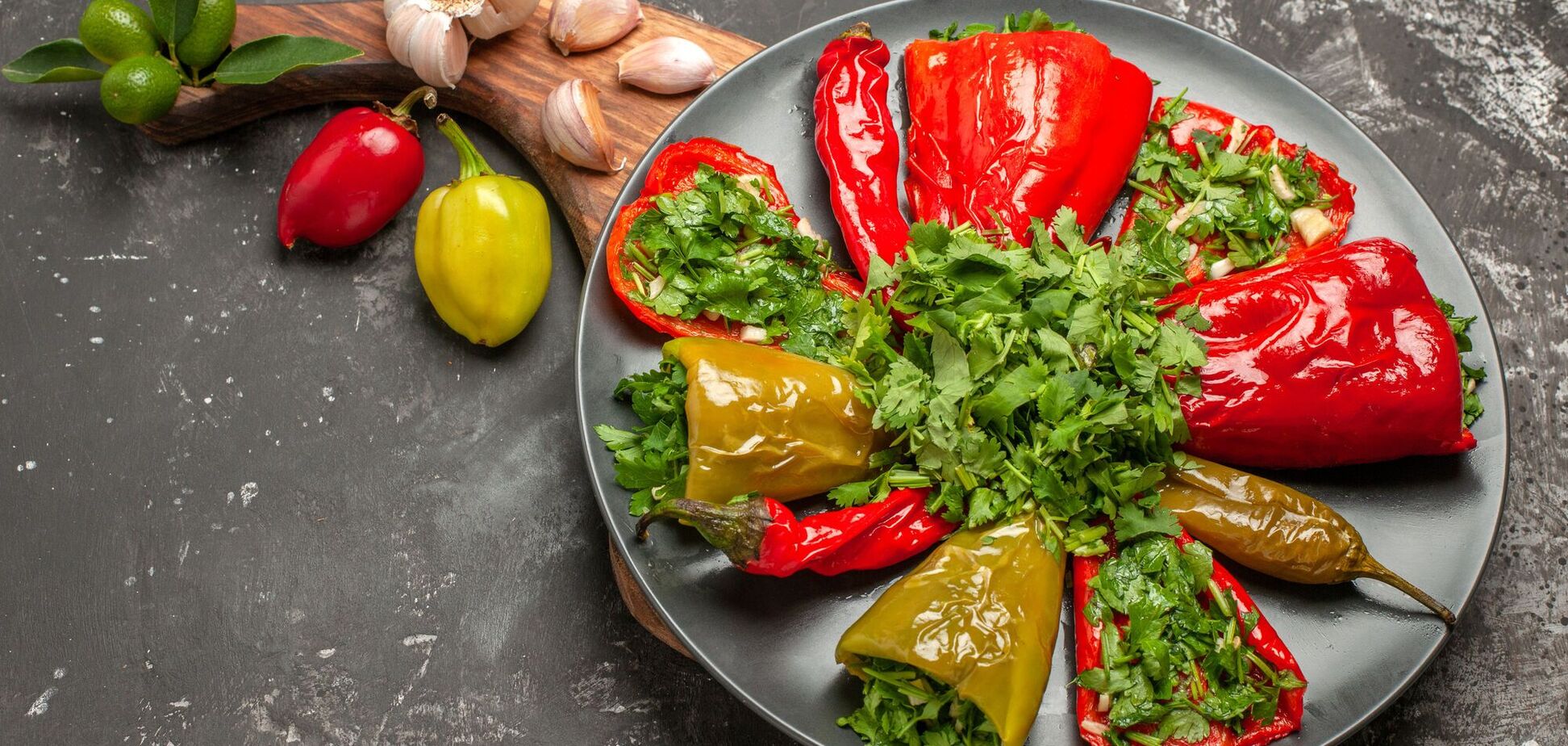 Консервированный болгарский перец по-корейски: как приготовить вкусную закуску на зиму