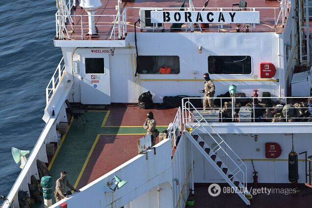 Французские военные взяли на абордаж танкер российского теневого флота: подозревают в запуске дронов над Данией. Видео