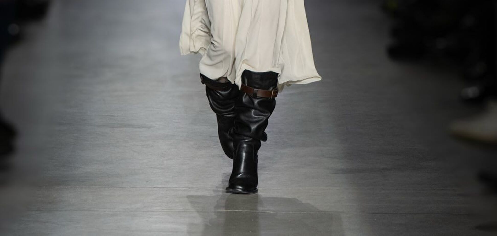 У моду несподівано повернулись 'піратські' чоботи Кейт Мосс з 2000-х: як носити трендове взуття сезону. Фото