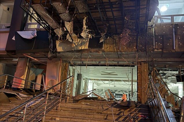 'Таку красу зруйнували': в Києві приліт в нещодавно оновлений бізнес-центр