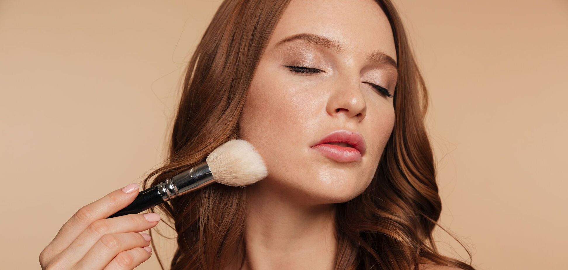 Какую ошибку в макияже делают многие женщины: ее легко заметить