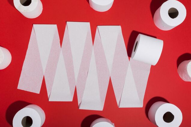 Що може сказати про людину спосіб вішання туалетного паперу: цікаві факти