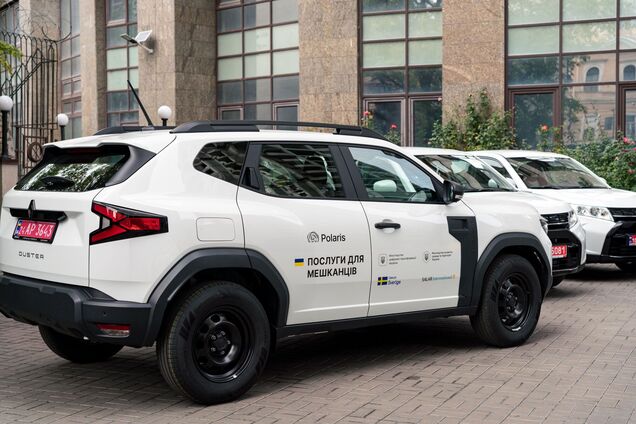 Швеция передала Украине автомобили для поддержки ветеранов и ВПЛ: какие громады их получат. Фото