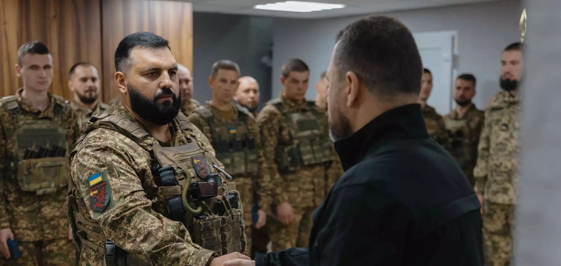 На правобережной Херсонщине отрабатывают действия в условиях отключений и обстрелов: спасатели получили новую бронированную технику. Видео