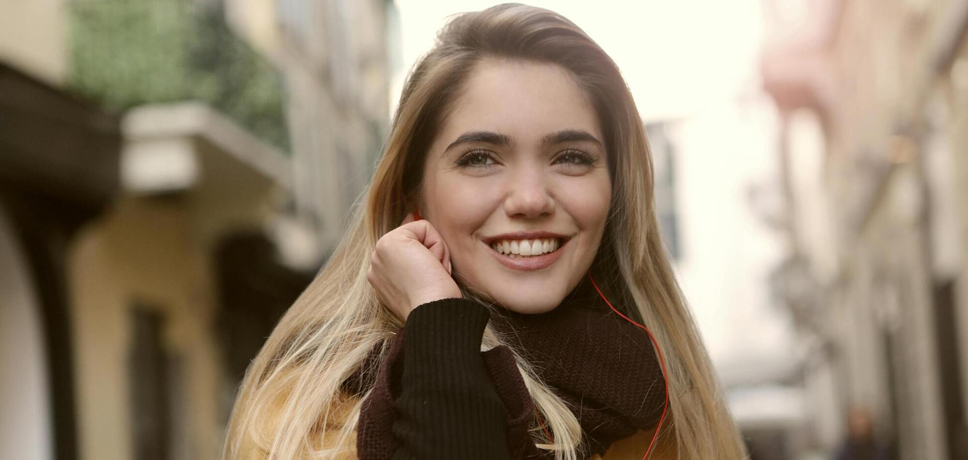 Лише один рух: як зробити зі старої зачіски нову за лічені секунди