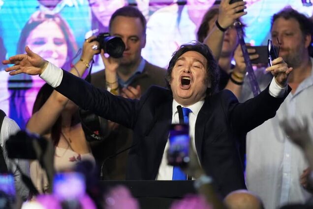 Ультраправая партия Милея победила на внеочередных выборах в Аргентине: почему результаты назвали неожиданными