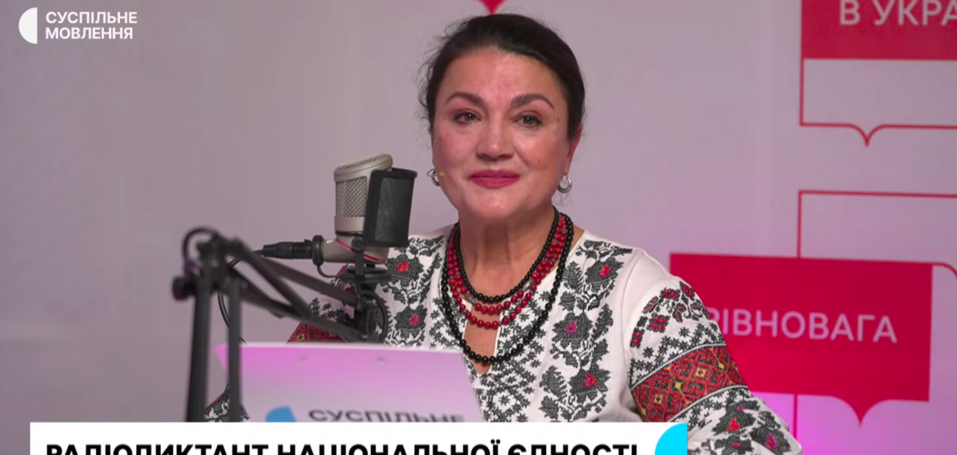 'Наталя Сумська читала жахливо'. Українці розкритикували Радіодиктант 2025 і згадали Don't push the horses