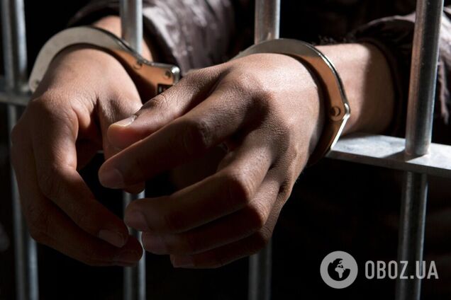 В Киеве мужчина на улице устроил стрельбу: есть раненые. Подробности и фото