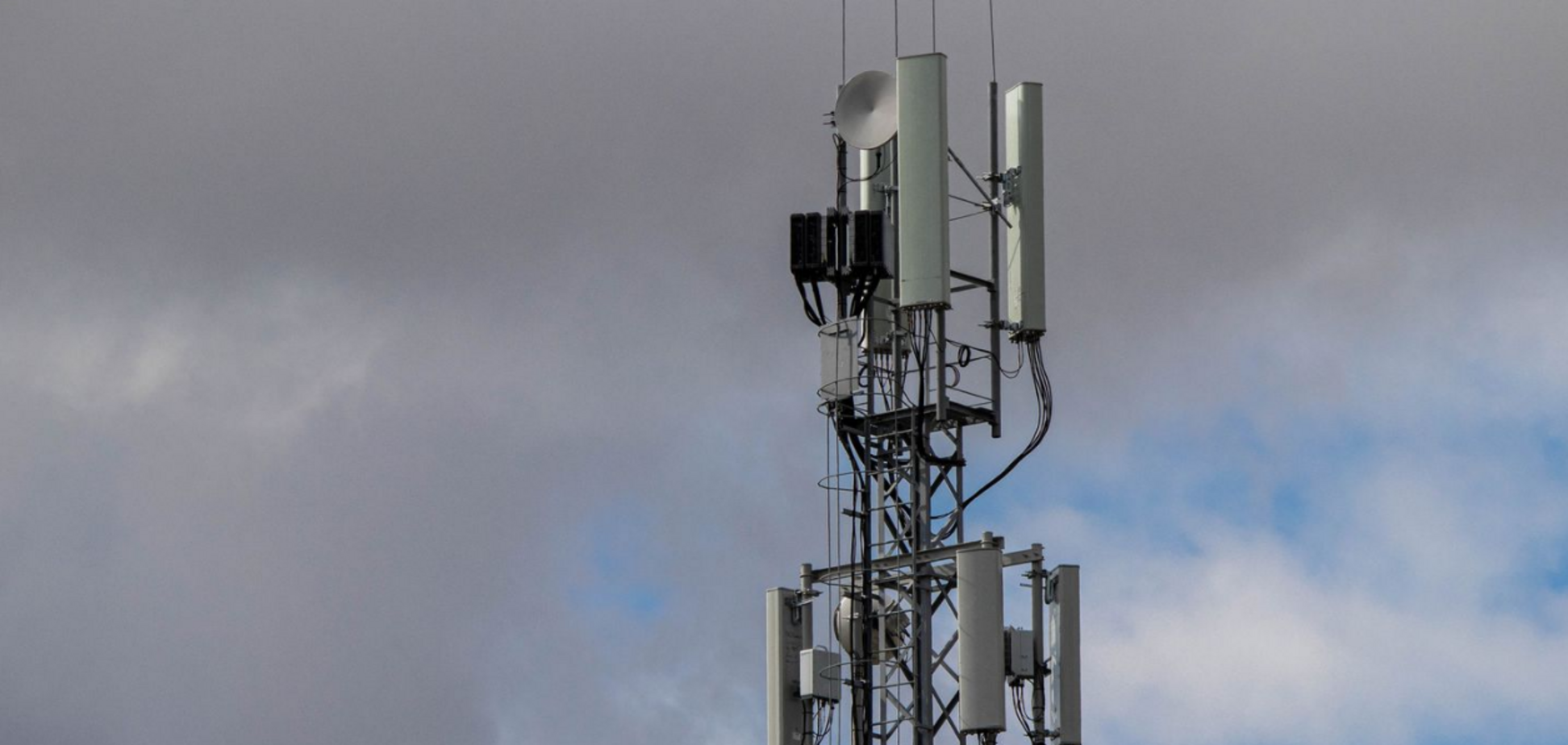 Не только дефицит топлива: в оккупированном Крыму возникли проблемы со связью – 'Атеш'