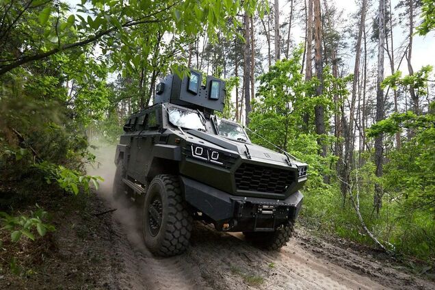 Отечественный бронеавтомобиль Inguar-3 поступил на вооружение уже двух бригад Нацгвардии: что о нем известно. Фото и видео