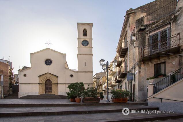 Море, гори і тепло: туристам порадили, куди поїхати в Італії
