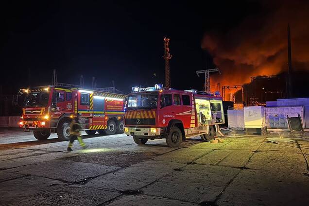 Окупанти атакували енергетичну та транспортну інфраструктуру Одещини: є постраждалий, частина населення без світла