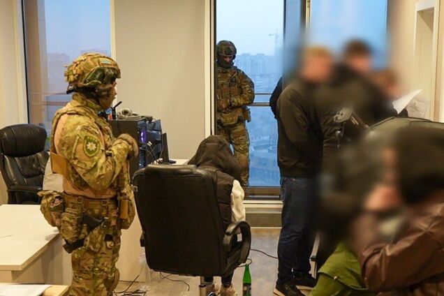 Задержания в кол-центре