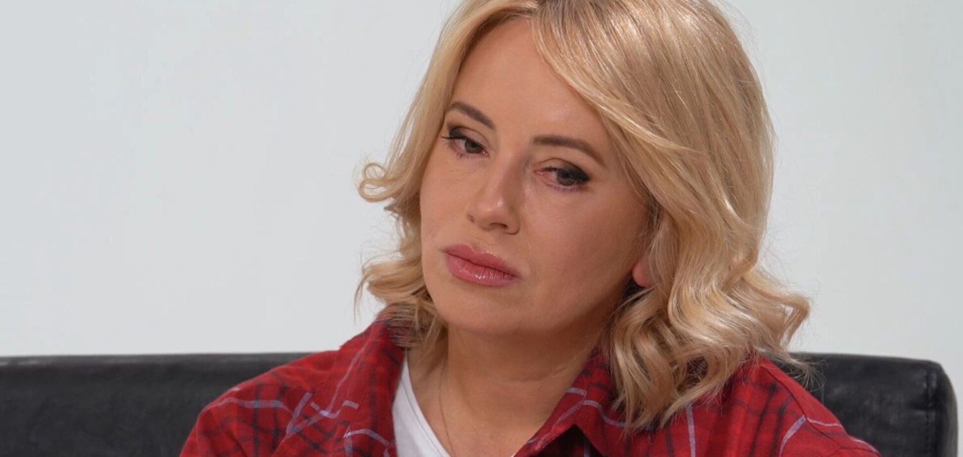 'Бывают выпуски такие тяжелые, что плачу в эфире': Оксана Гутцайт рассказала свою историю Музею 'Голоса мирных' Фонда Рината Ахметова